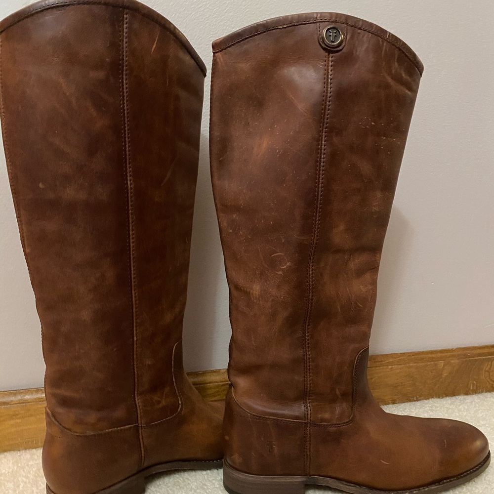 *NEW* Frye Melissa Button 2